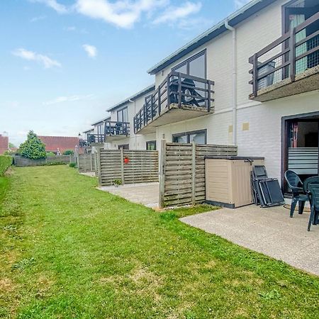 Beautiful Apartment In Bredene With Kitchen Buitenkant foto